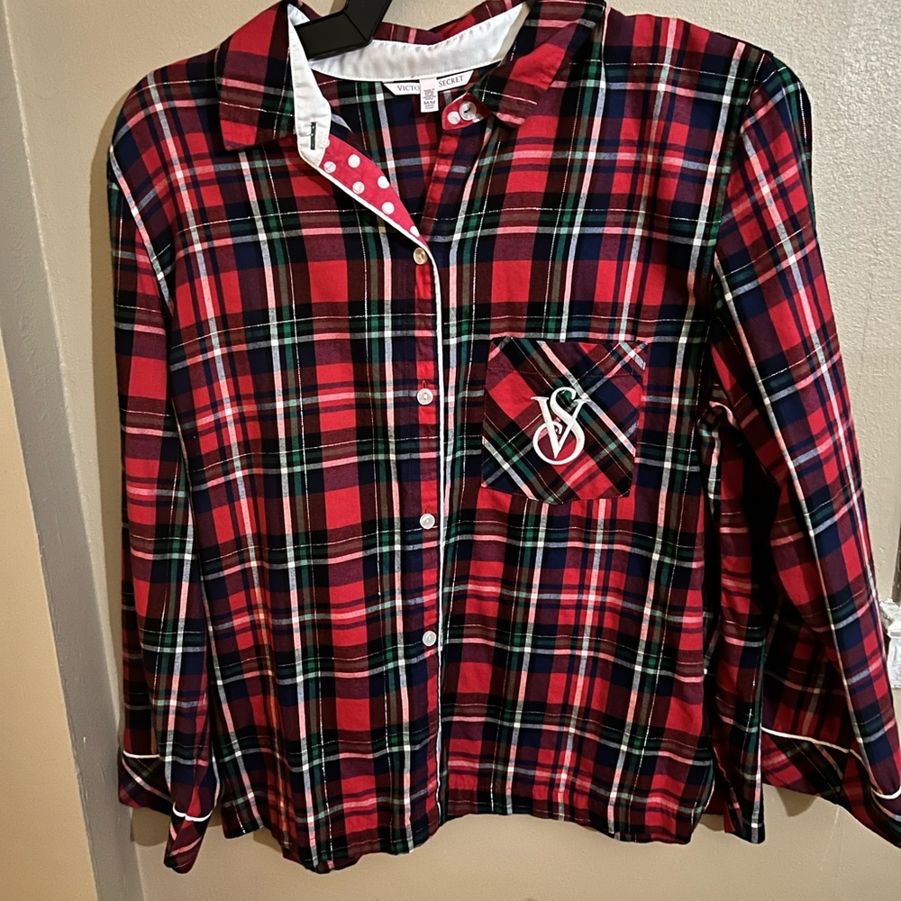 Victoria secert sleep top size medium
